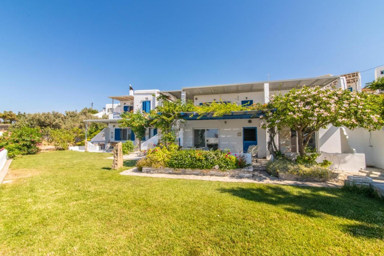 Albatross Holiday Apartments Agios Sostis  Exterior photo